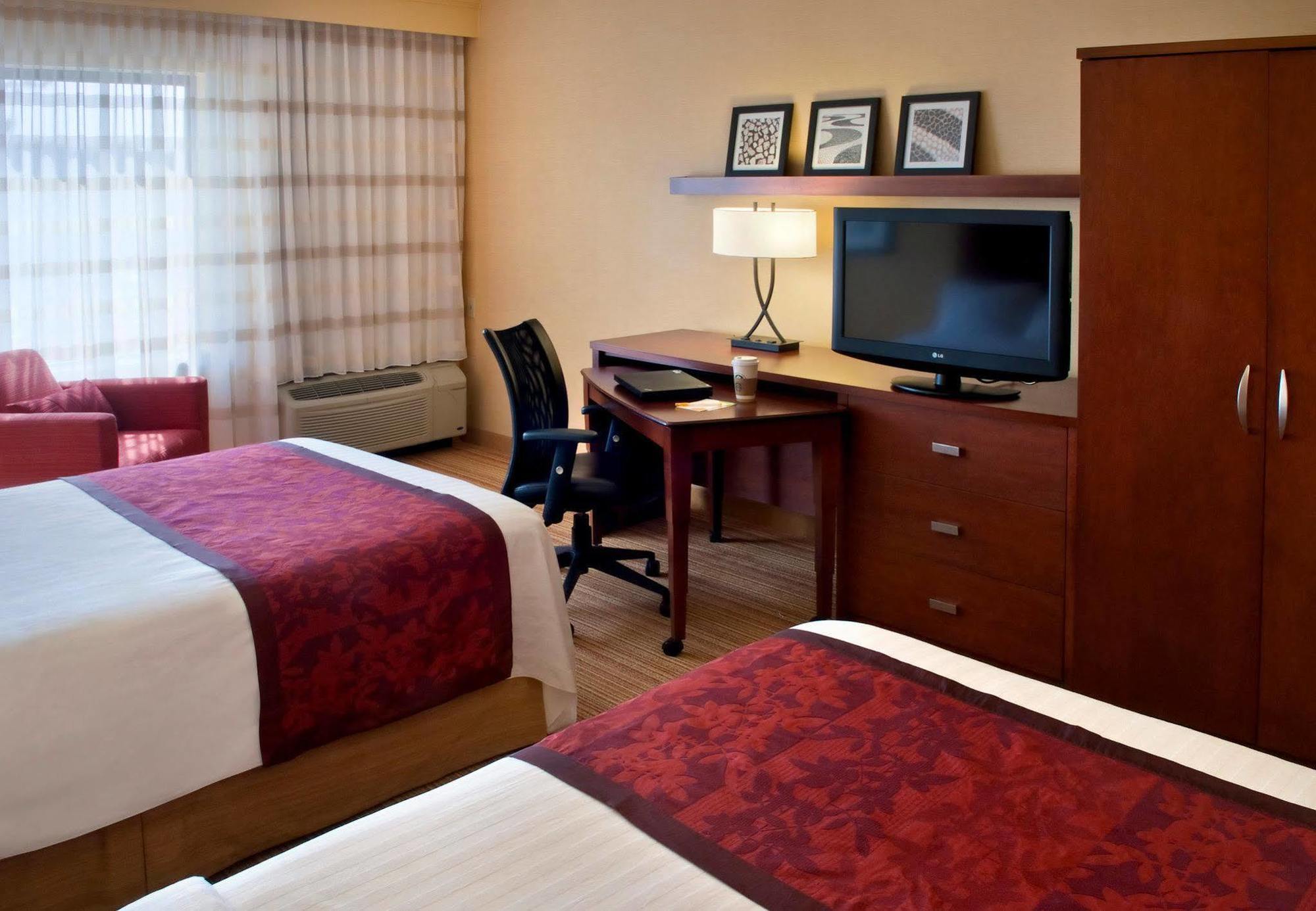 Sonesta Select Boston Stoughton Hotel Ruang foto