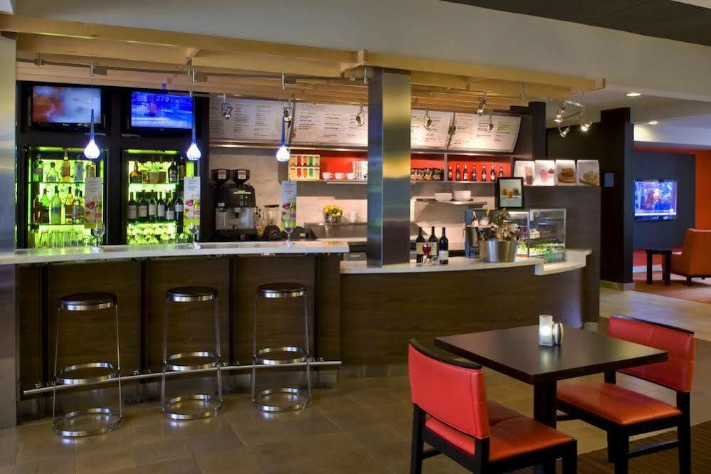 Sonesta Select Boston Stoughton Hotel Bagian luar foto